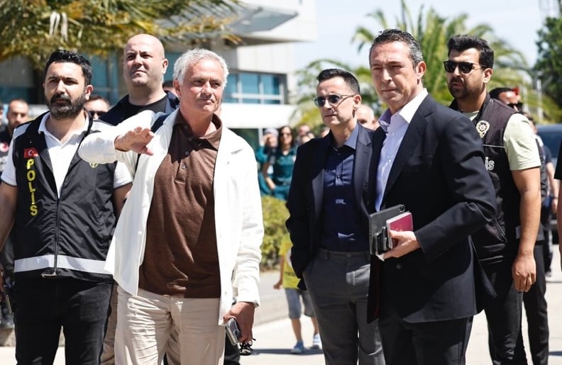 Ali Koç’tan Aziz Yıldırım’a şok suçlama: Mourinho’yu sen mi aldın?