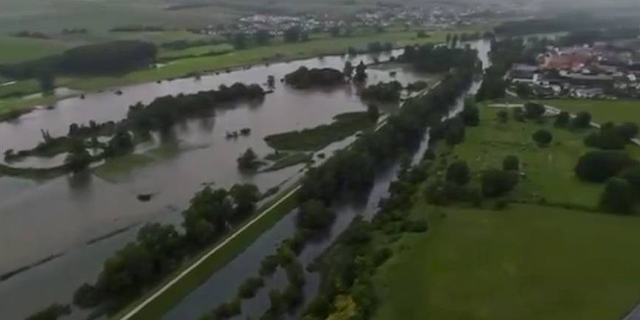 Almanya'da sel nedeniyle bir Türk hayatını kaybetti