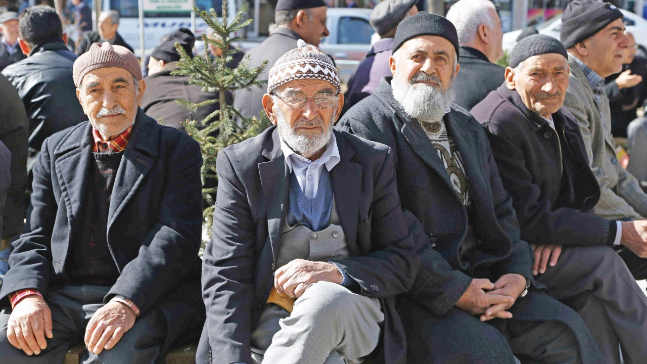 Yaşlı işsizlerin sayısında artış: 100 emekliden 60’ı çalışıyor ya da iş arıyor