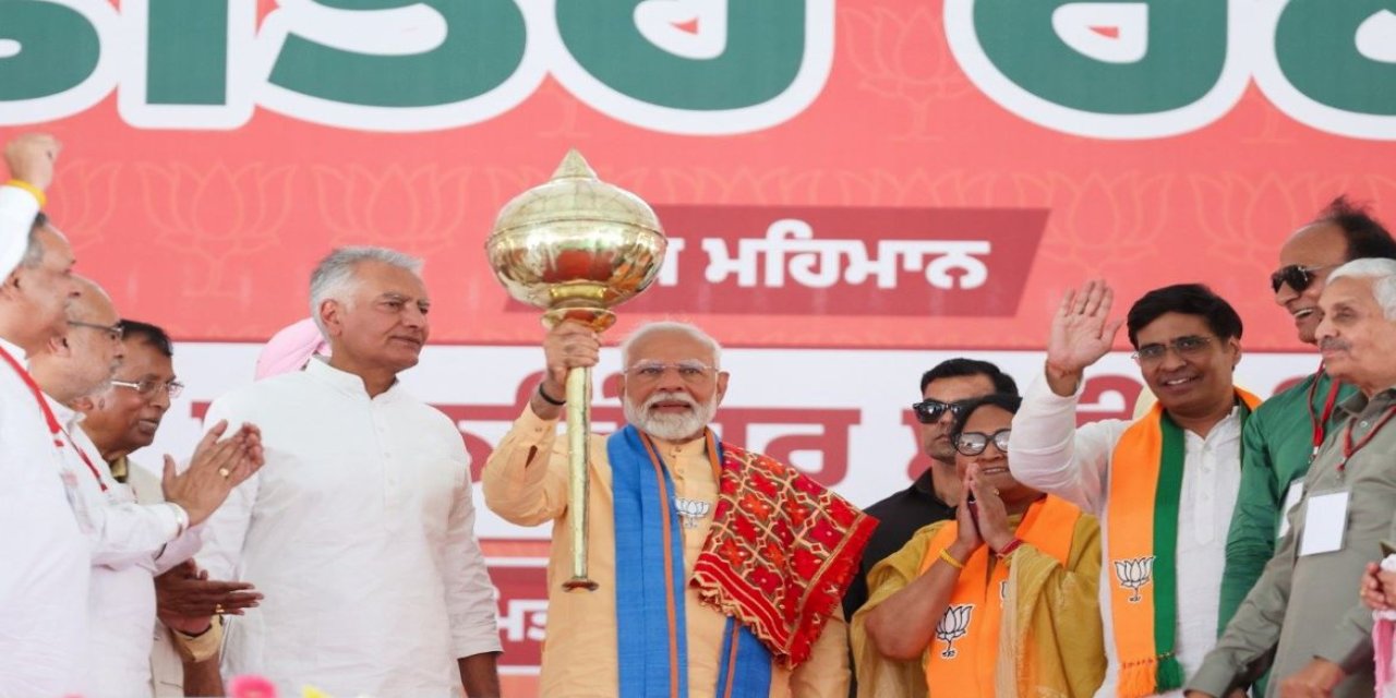 Desteği azaldı ama Hindistan’da seçimi üçüncü kez Modi kazandı