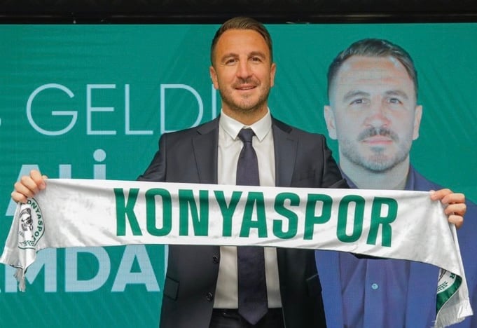 Konyaspor yeni teknik direktörünü açıkladı