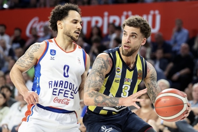 Basketbolda final serisi başlıyor: Anadolu Efes- Fenerbahçe Beko