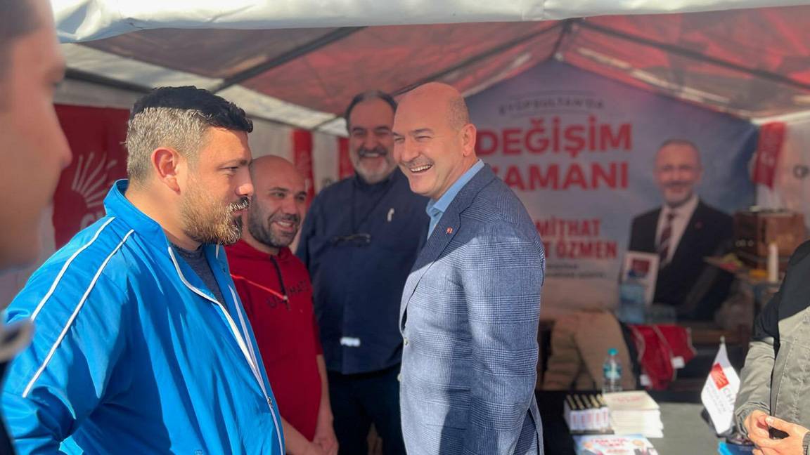 Süleyman Soylu CHP standını ziyaret etti