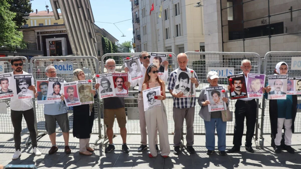 Cumartesi Anneleri eylemlerinin 1002. haftasında Veysel Güney'in akıbetini sordu