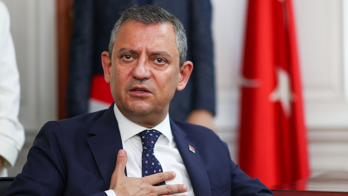 Özgür Özel'den AKP'ye 'asgari ücret' resti: 'Çok net ve sert bir tepki vereceğiz'