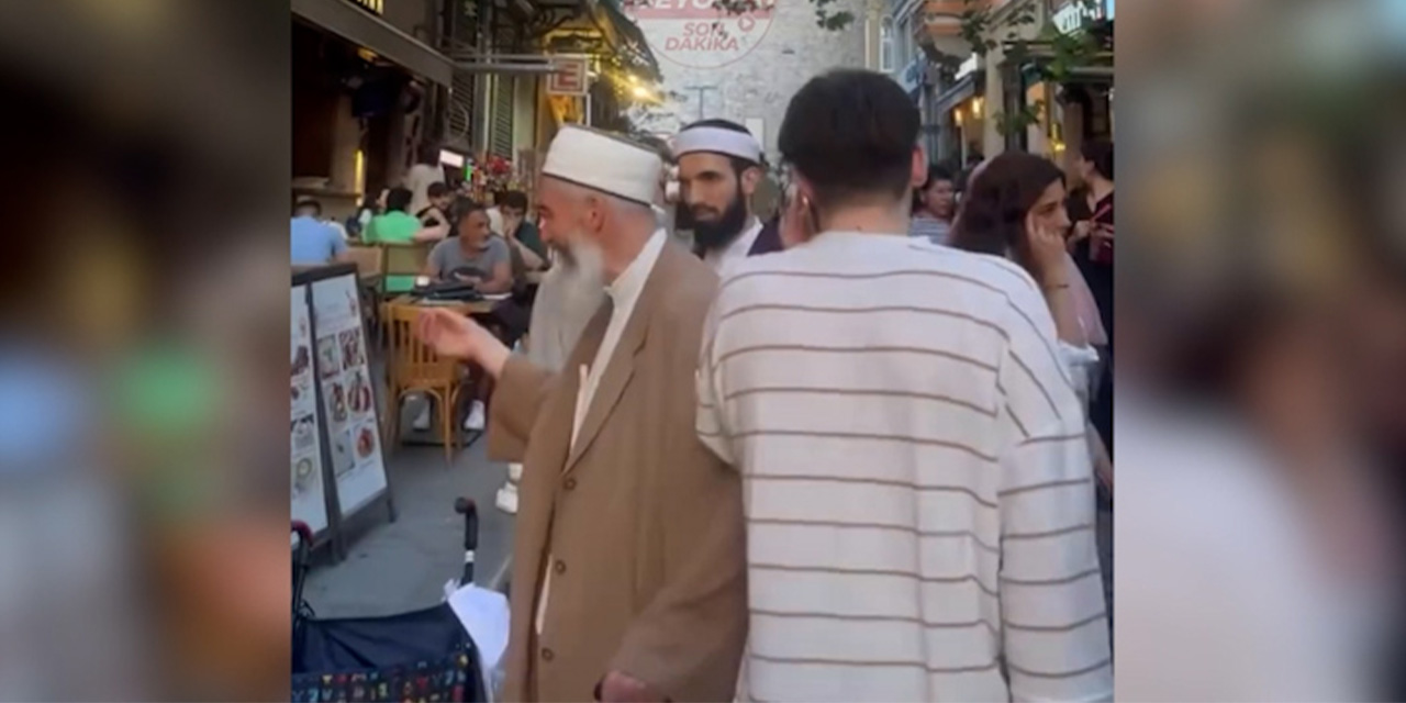 Tebliğciler Galata'da: "Uzun giyinin, haram"