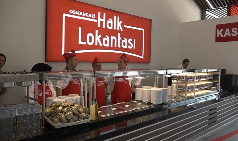 Bursa'da ilk Halk Lokantası açıldı: Yurttaşlar 4 çeşit yemek için kuyruğa girdi