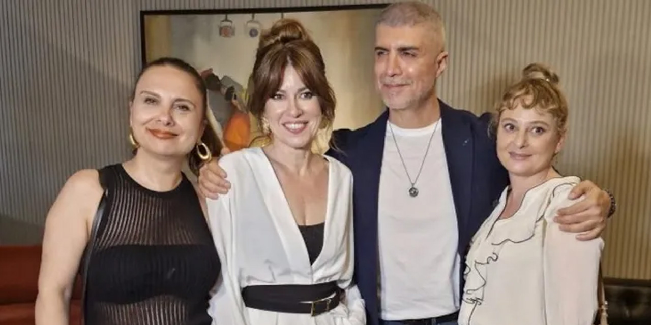 22 yıl sonra bir arada: Özcan Deniz, Goncagül Sunar, Eylem Yıldız ve İpek Tuzcuoğlu...