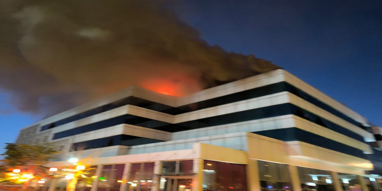 Afyonkarahisar'da 5 yıldızlı termal otelde yangın