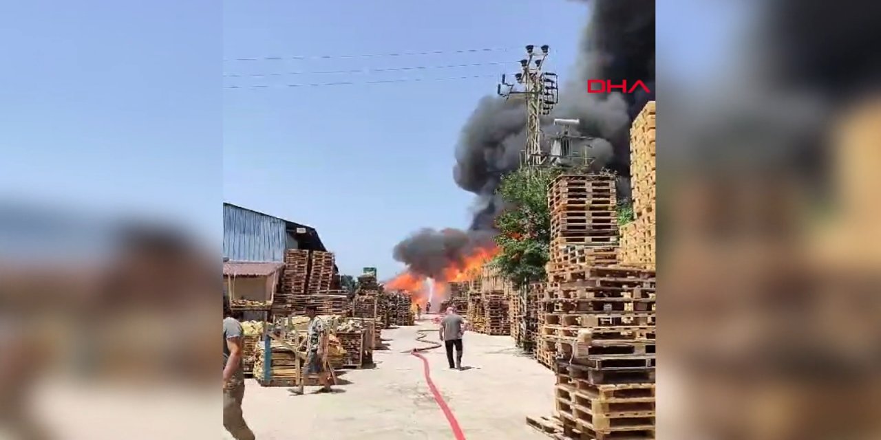 Gebze'de bir fabrikada yangın çıktı