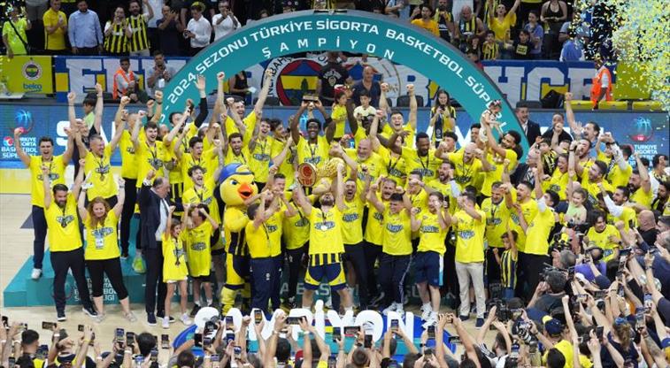 Fenerbahçe 8 yıl aradan sonra aynı başarıyı gösterdi