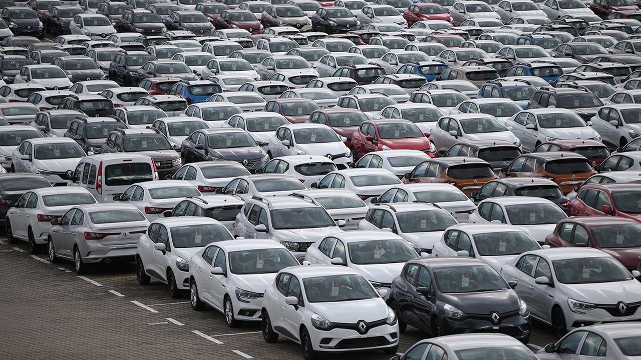 Ticaret Bakanlığı'ndan gurbetçilere 'yabancı plakalı araç' uyarısı