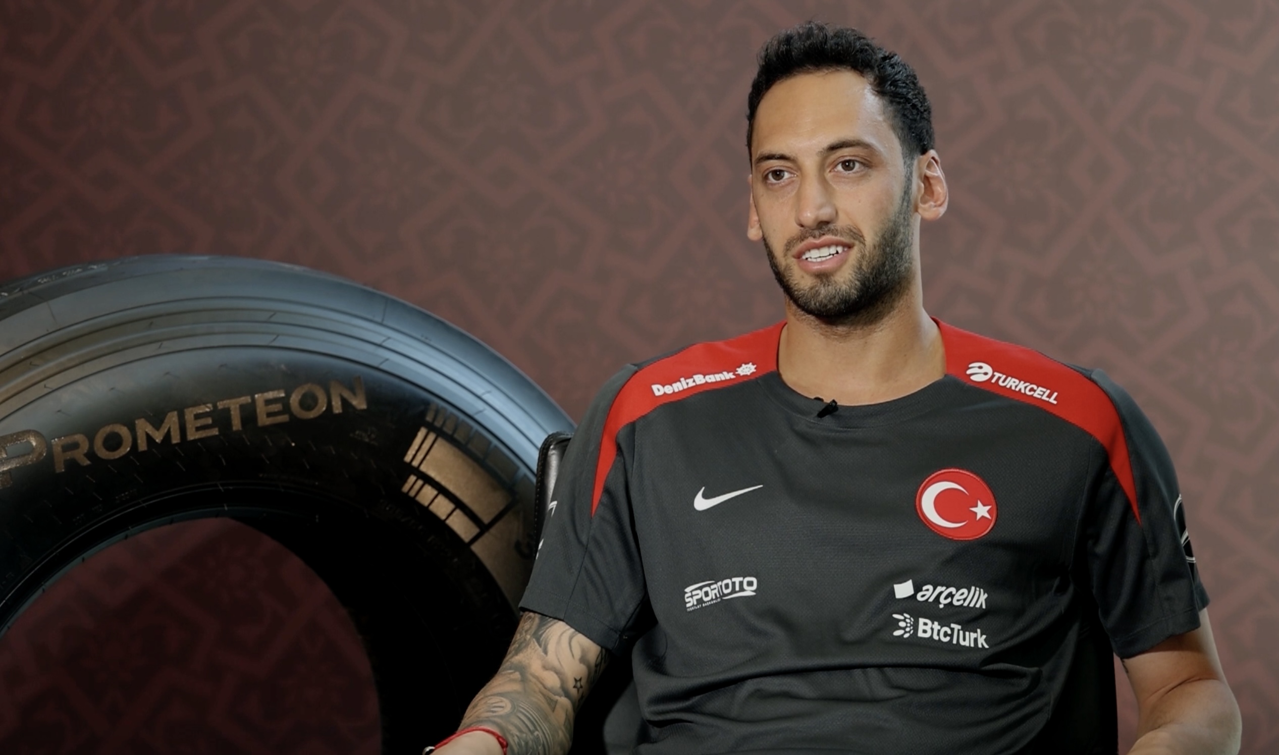 Hakan Çalhanoğlu: Türk kültürünü bize aktardığı için anne- babama teşekkür ederim