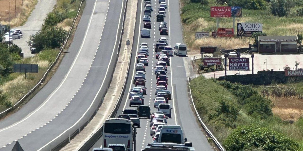İstanbul-Tekirdağ yolunda trafik yine yoğun