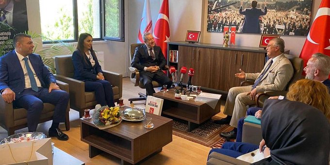 YRP ve MHP'nin 'Bayram' buluşmasında "Devlet Bey evlenseydi" diyaloğu