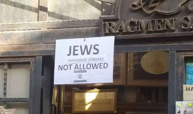 Dükkan girişine “Yahudiler giremez” yazan kitapçı kapandı