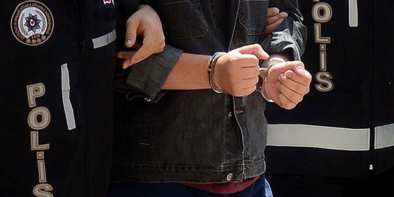 Defter arasında uyuşturucu satan çocuk 9 yıl 2 ay hapis cezası aldı