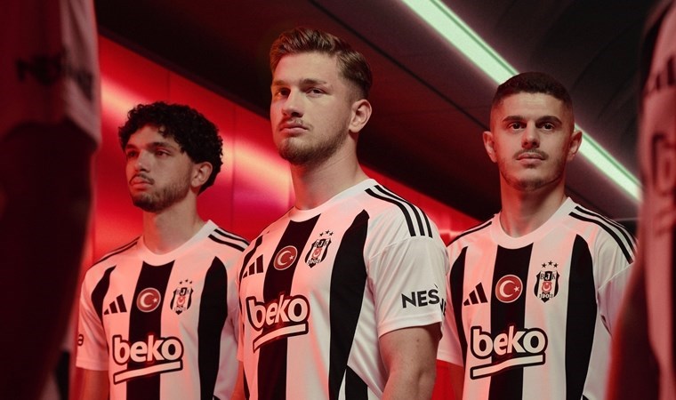 Beşiktaş, iç saha formasını taraftarın beğenisine sundu