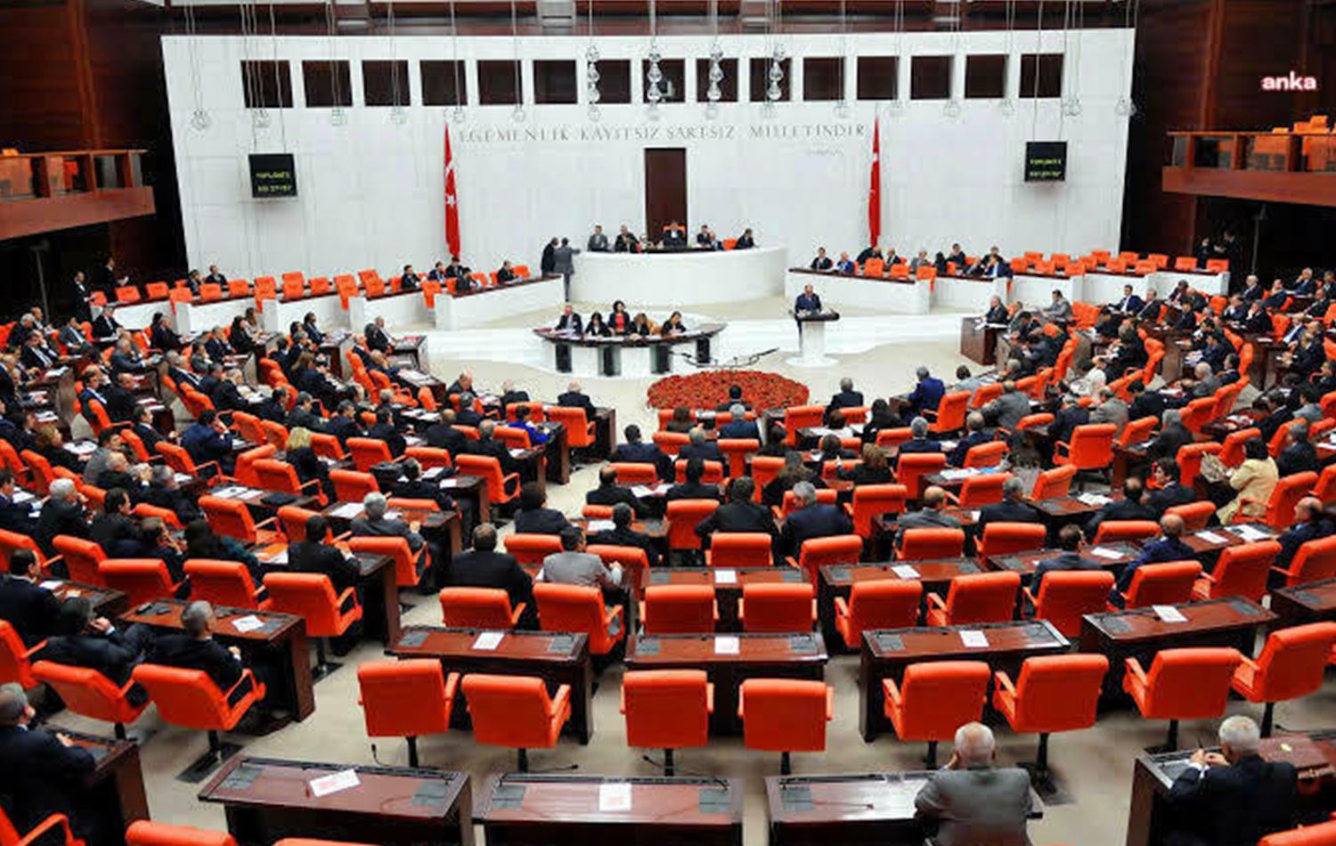 Resmi Gazete’de yayımlandı: Meclis’in çalışma süresi uzatıldı