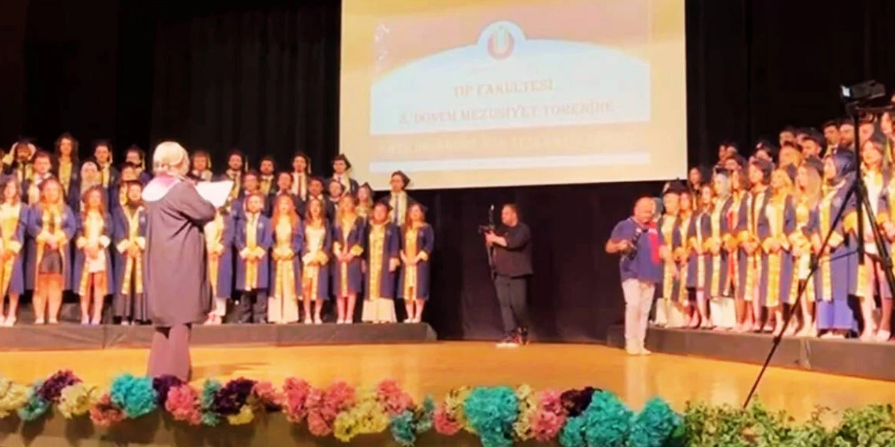 Ordu Üniversitesi Tıp Fakültesi'nde Hipokrat Yemini sansüre karşı öğrenci protestosuna dönüştü