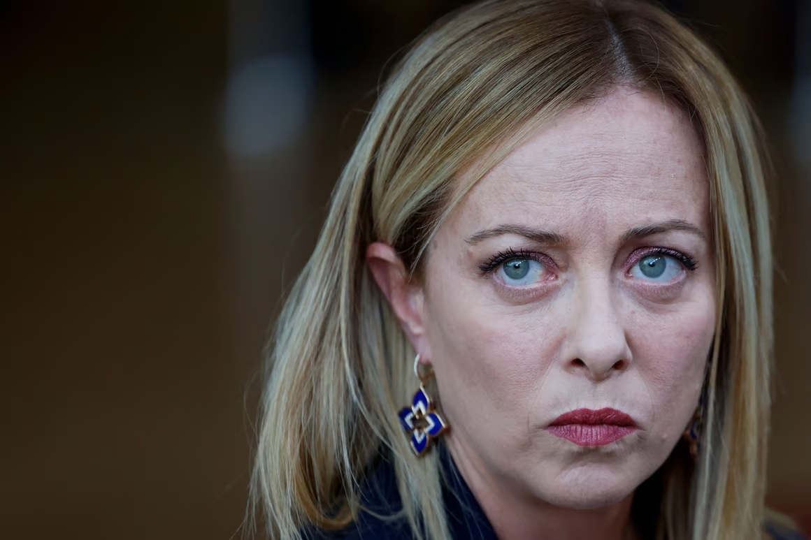 Meloni'nin partisine gazeteci sızdı: İtalya'da işler karıştı