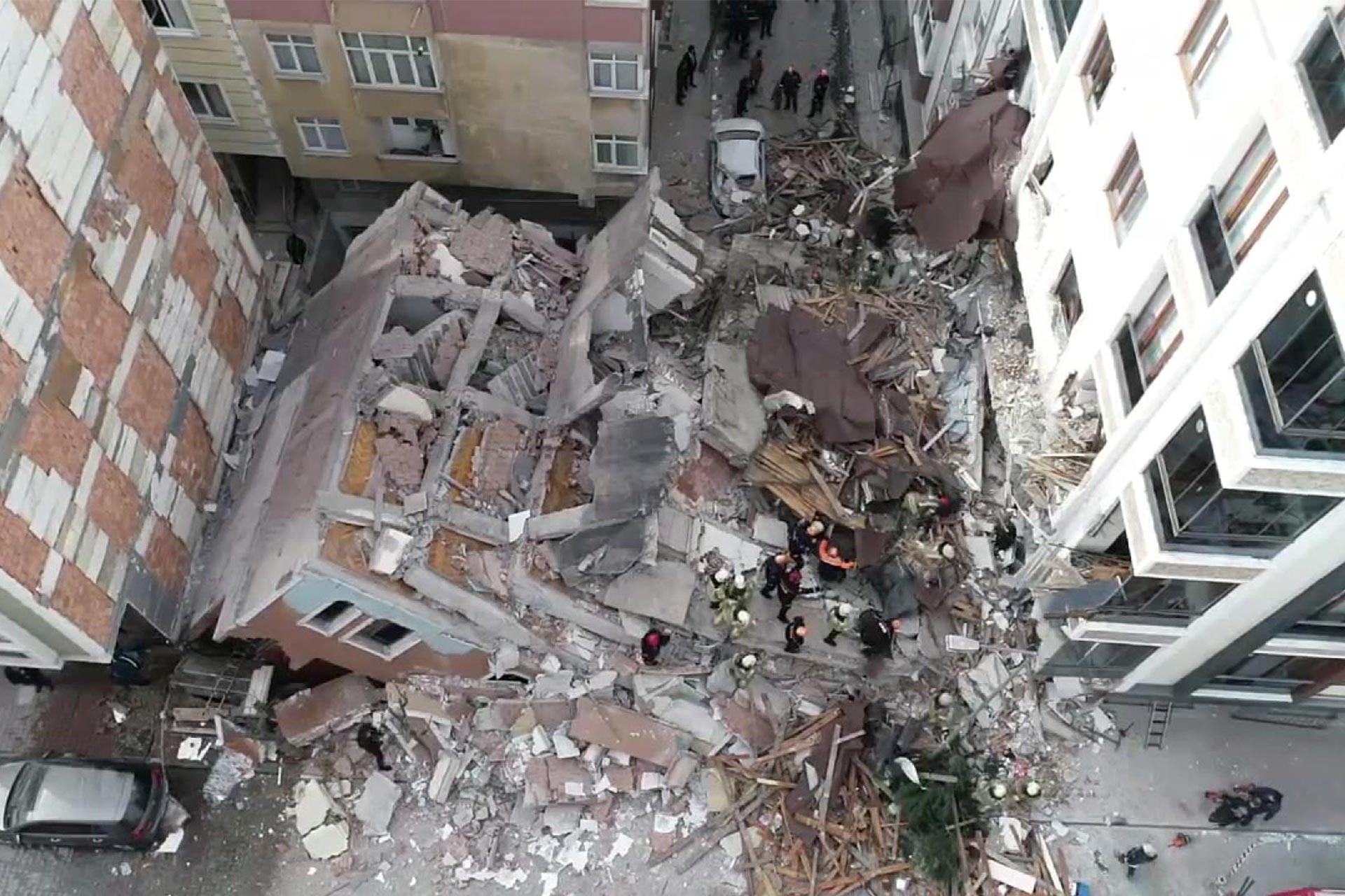 İstanbul'da 1556 binanın yıkılma riski var!