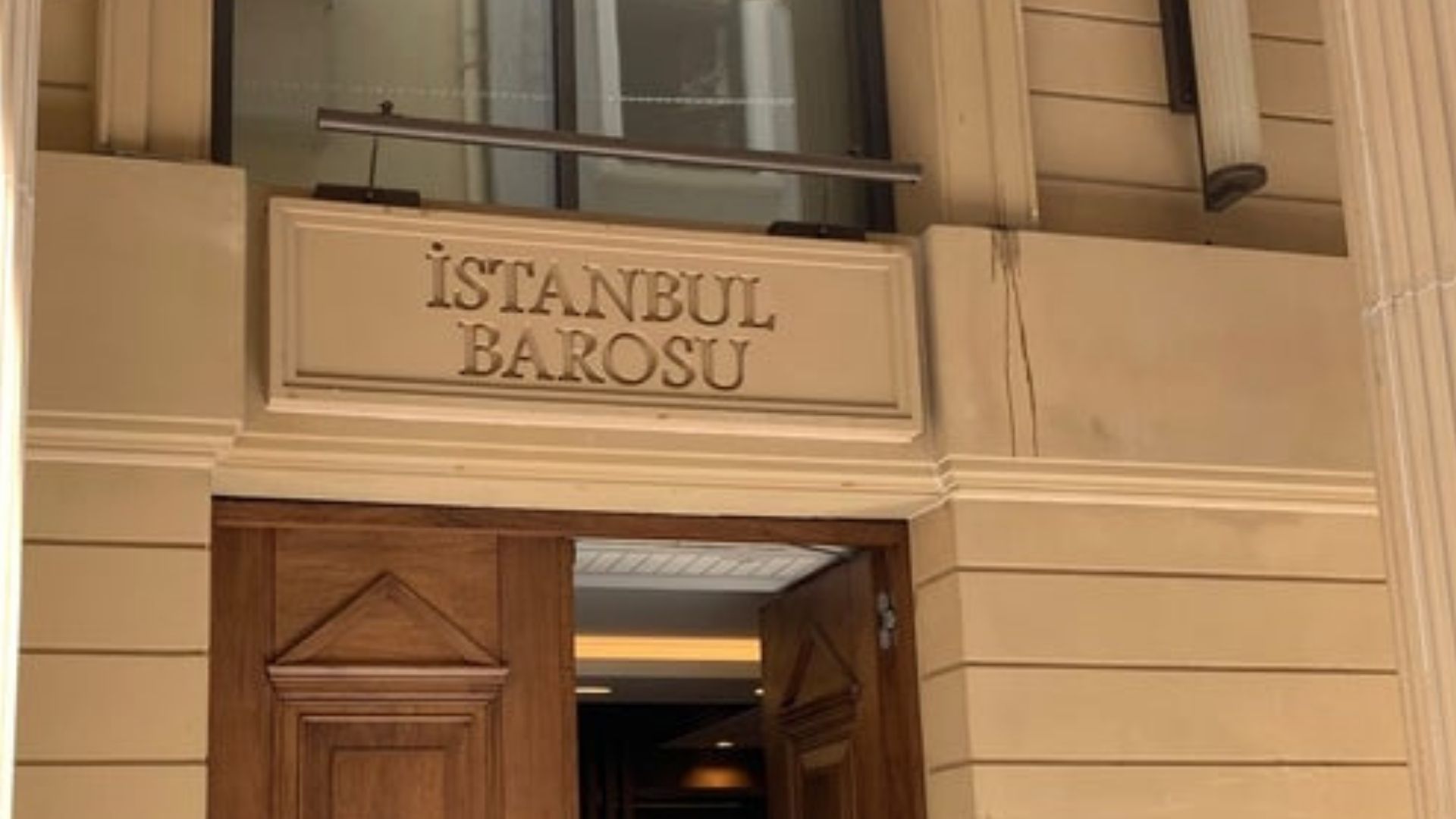 İstanbul Barosu Başkanlığı için ön seçimler başladı