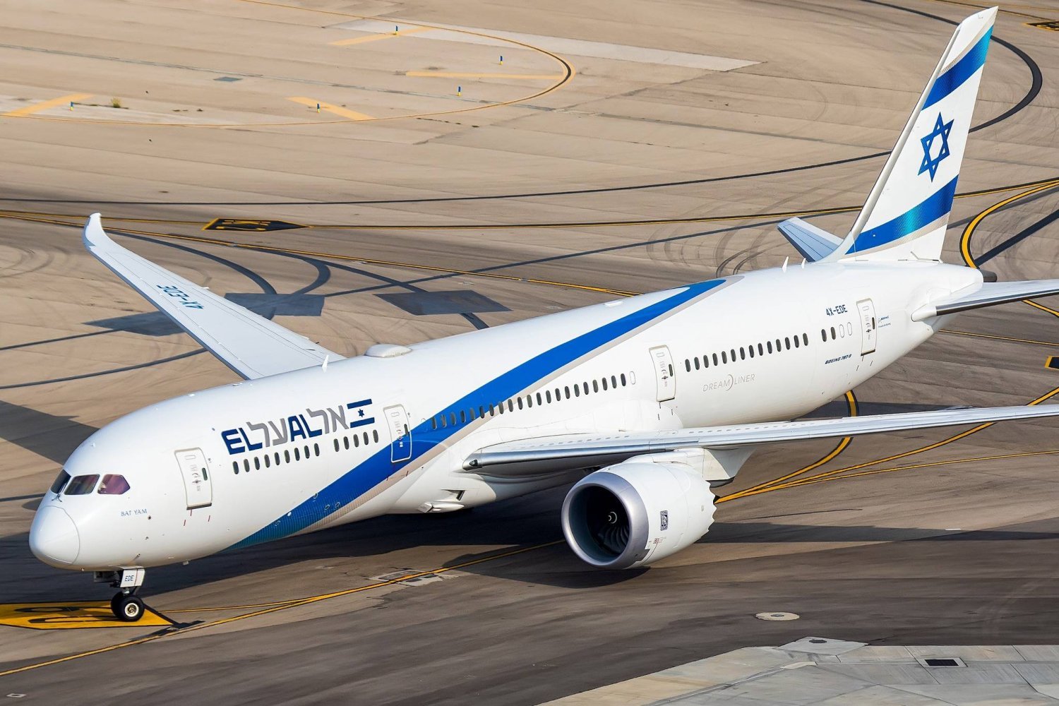 İsrail yolcu uçağı Antalya'ya acil iniş yaptı