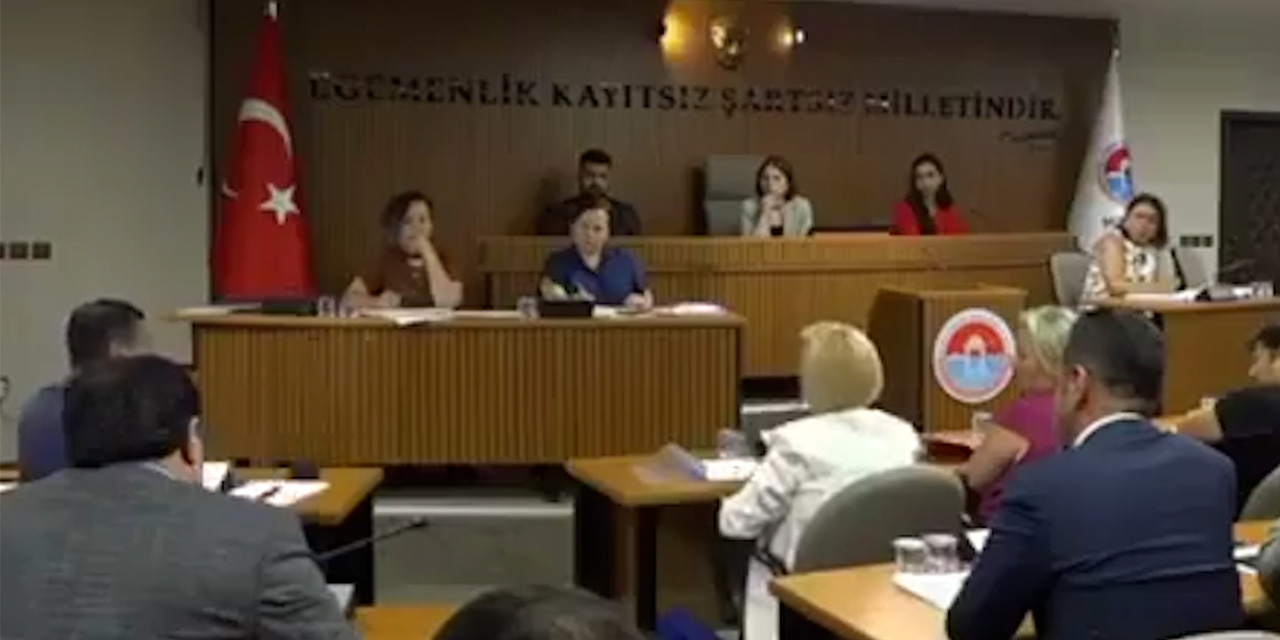 Maltepe Belediye Meclisi'nde 'Gezi tartışması': AKP grubu meclisi terk etti