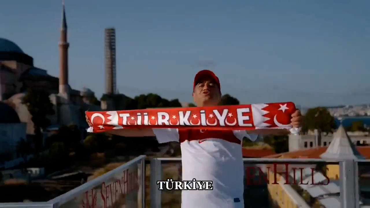 Hakkarili Aydın Aydın, A Milli Takım için Kürtçe şarkı besteledi