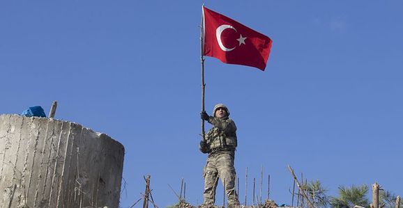 Selvi: Suriye'de Türk bayrağına saldırı olduğu an 'vur' emri verildi