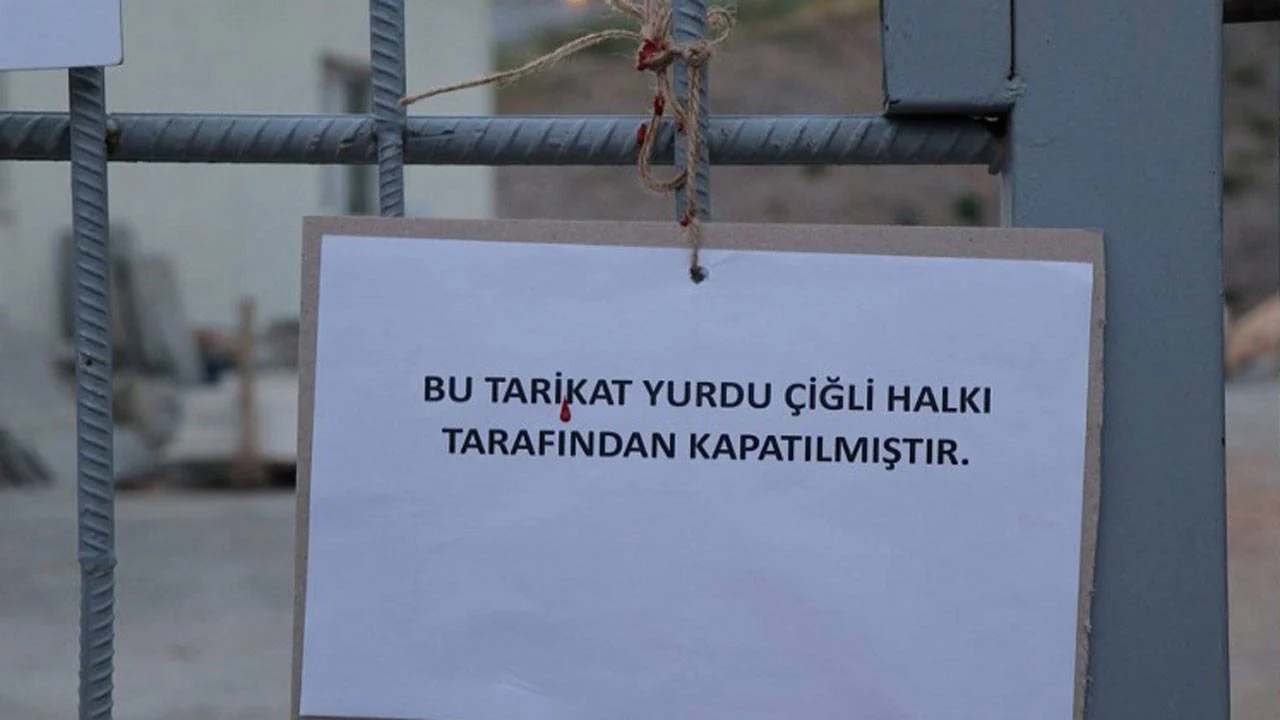 Çiğli halkı, Süleymancılara ait tarikat yurdunu mühürledi