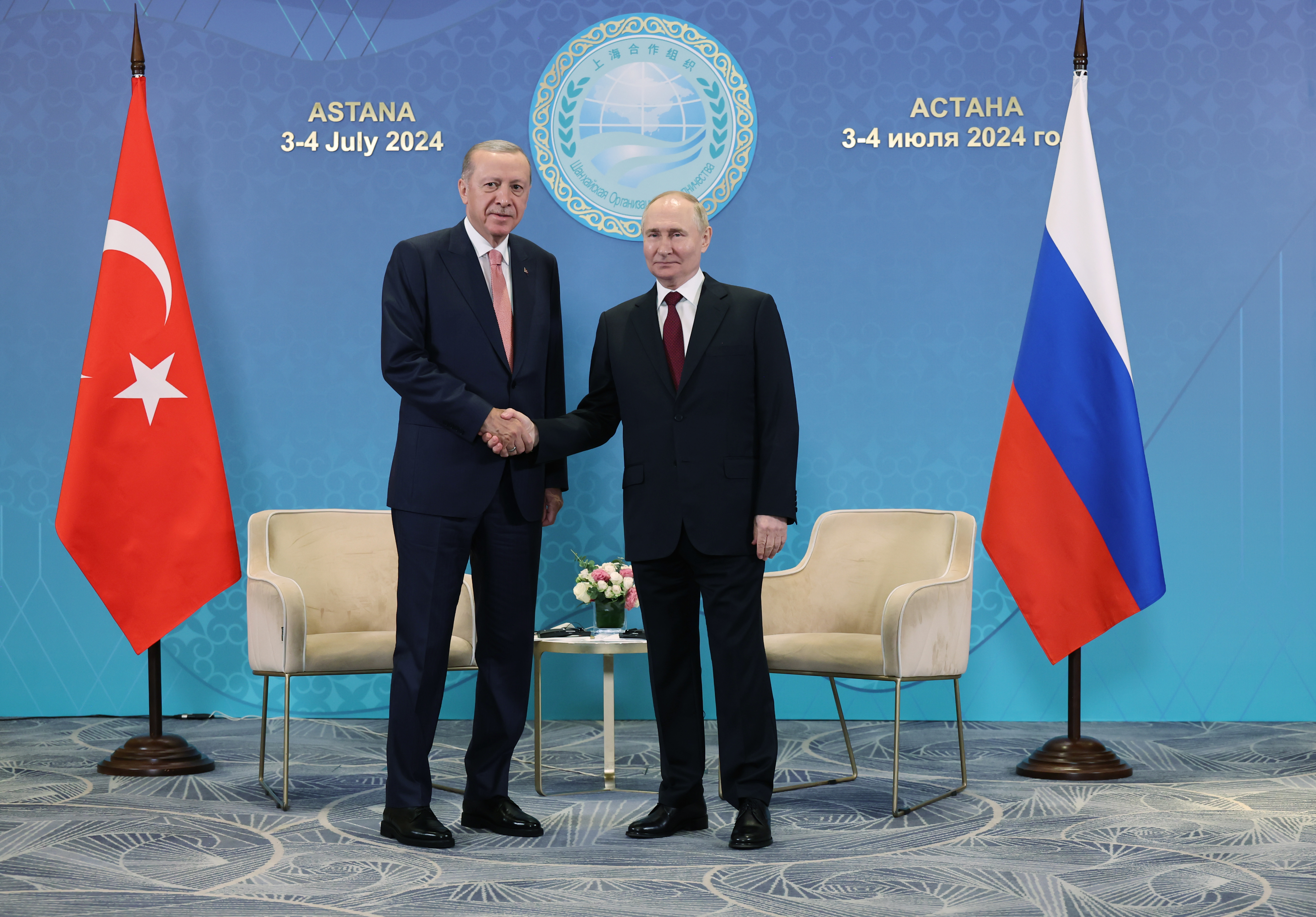 Cumhurbaşkanı Erdoğan ile Rus lider Putin Astana'da görüştü