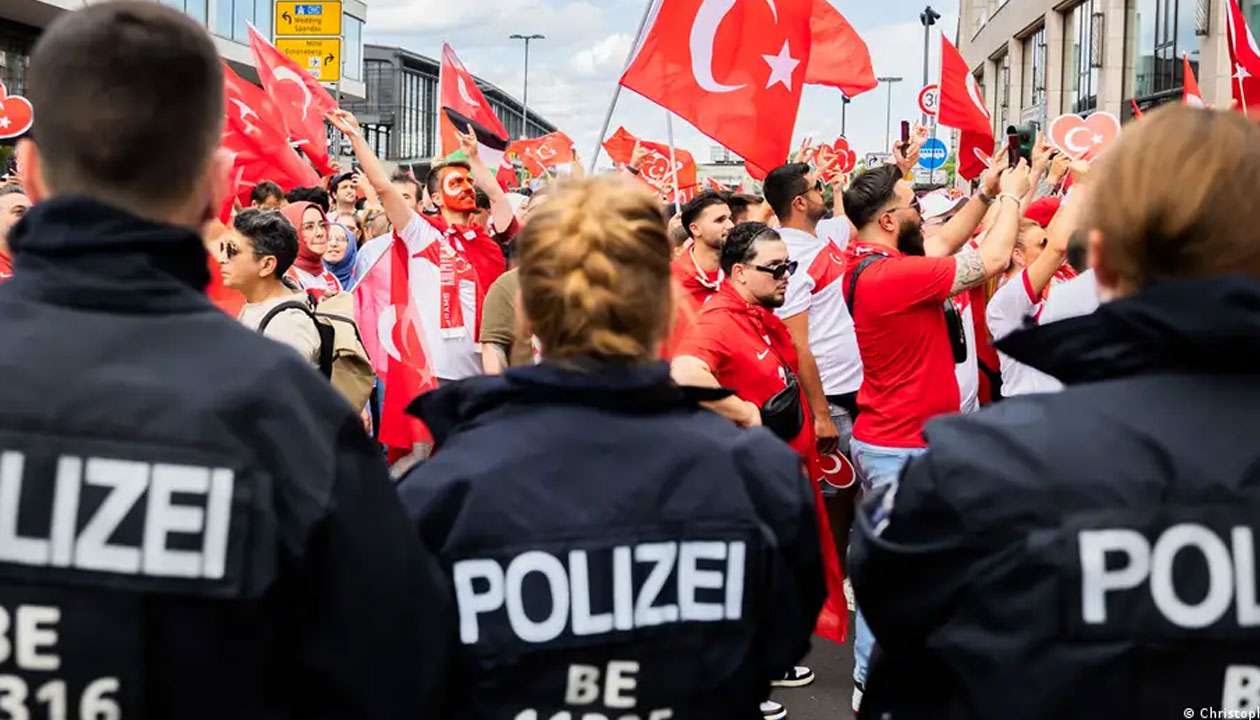 Alman polisi harekete geçti: Türkiye-Hollanda maçı sonrası 64 kişiye soruşturma açıldı