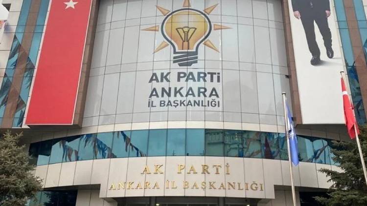 "AK Parti Ankara'dan umudunu kesti"