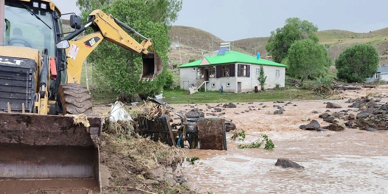 2 can kaybı sonrası alarma geçildi: Meteoroloji'den 8 kent için 'sel felaketi' uyarısı