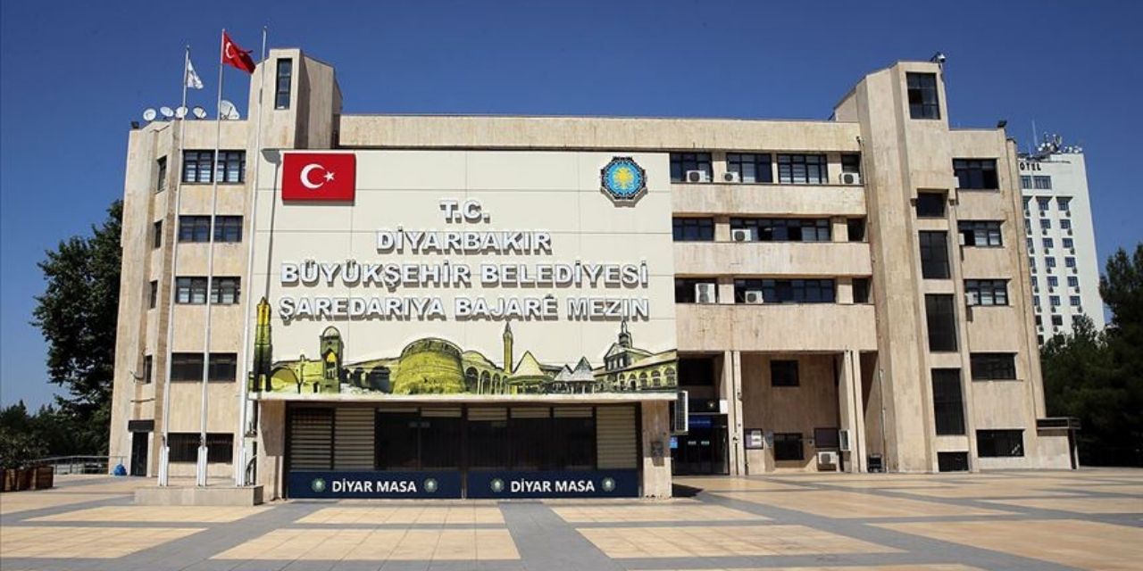 Diyarbakır'da kayyum yönetimindeki belediye, seçimden önce 44 milyon TL'lik 'propaganda' ihalesi düzenledi