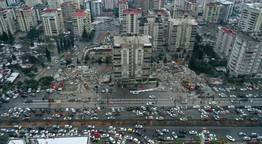 115 kişinin hayatını kaybettiği sitenin müteahhidi, depremzedeleri suçladı: Yapı denetime başvurmayanlar suçlu
