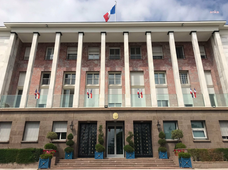 Fransa'nın Ankara Büyükelçiliği'nden "Fransız okulları" açıklaması