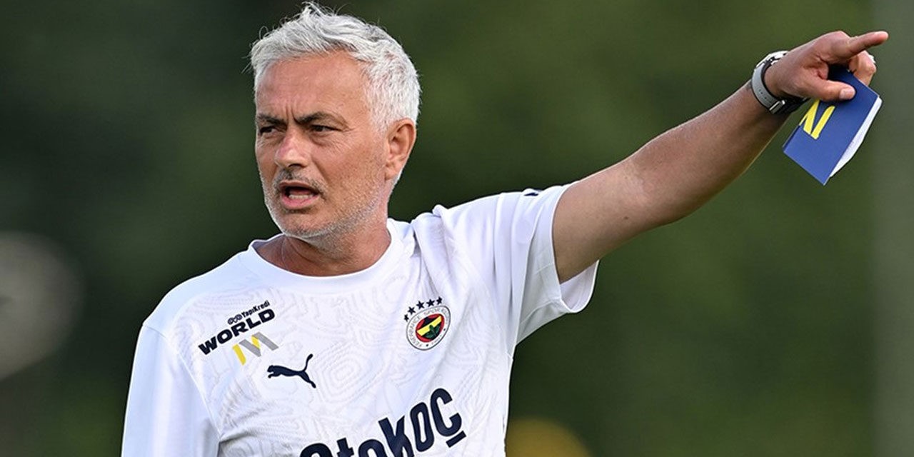 Fenerbahçe'de ayrılıklar başlıyor: Mourinho 10 yıldızın biletini kesti!