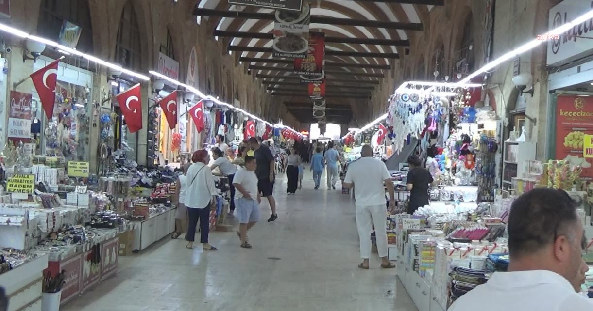 Edirne Arasta Çarşısı Derneği Başkanı Bayrak: Turistlere fahiş fiyat uygulayan esnaf var; bir liraya alıyor, 100 liraya veriyor