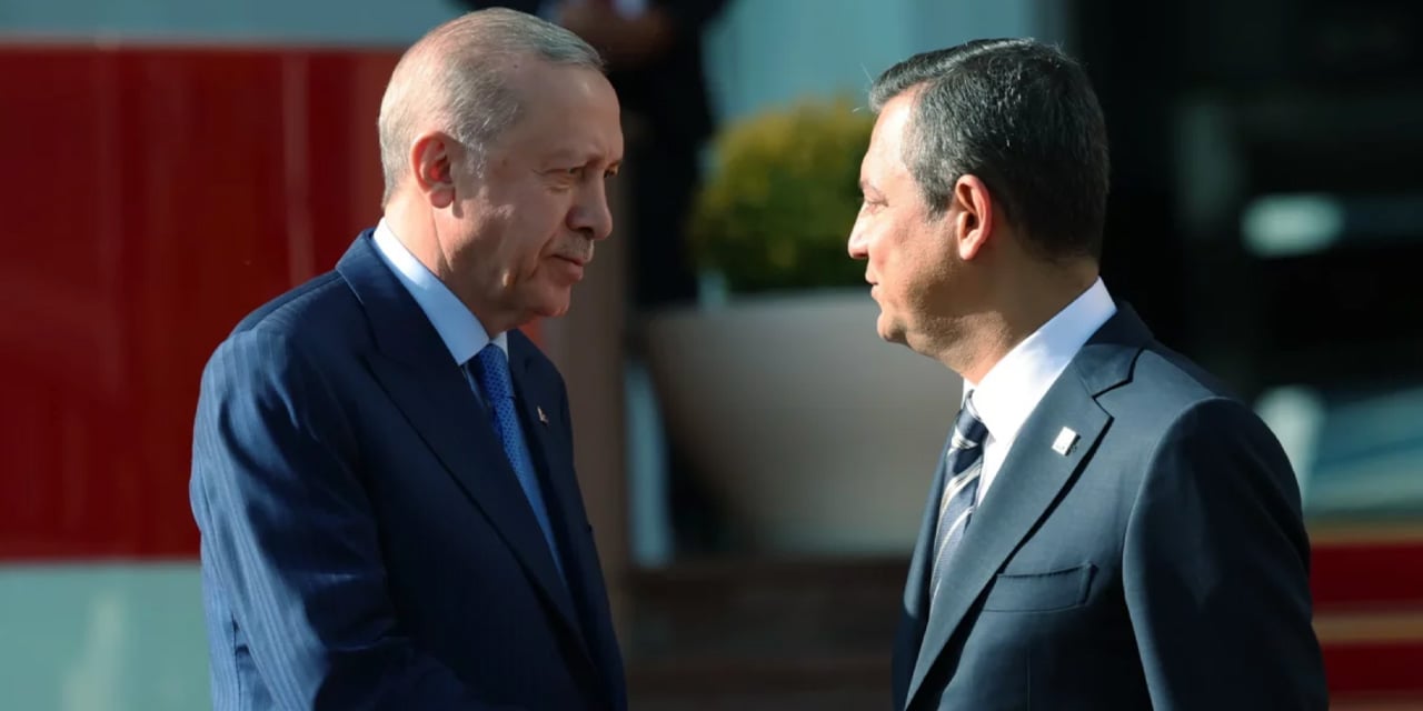 Vatandaşların %92,5’i Erdoğan-Özel görüşmesinin siyasette yumuşamaya sebep olmayacağını düşünüyor