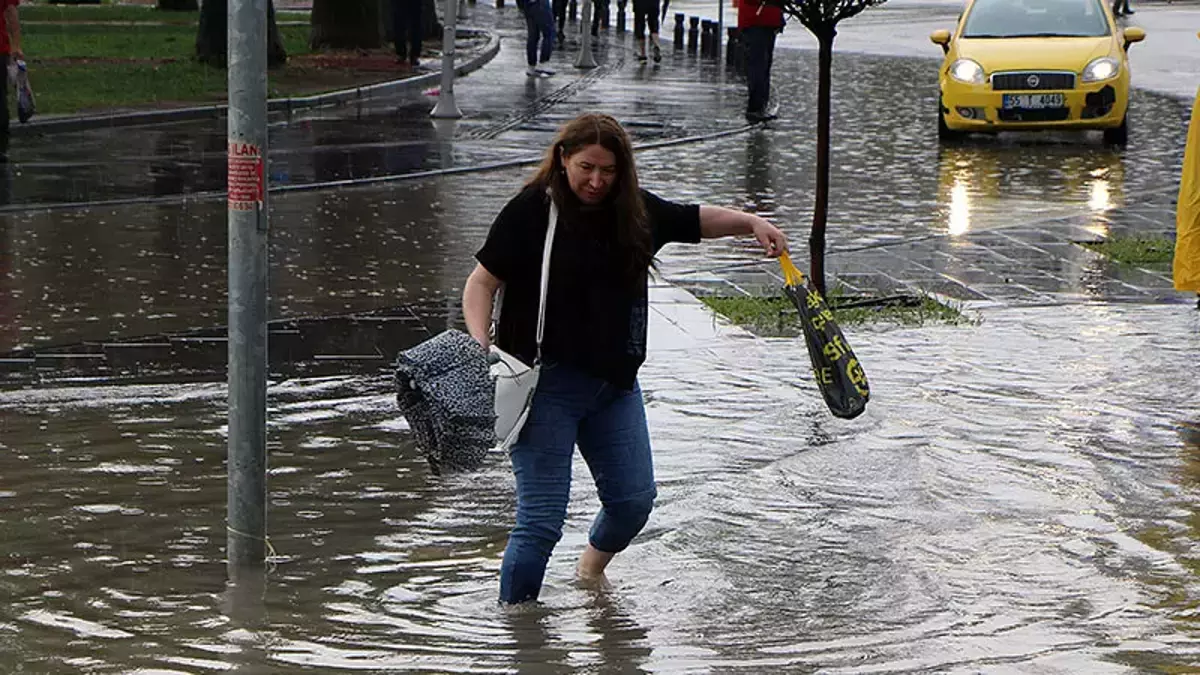 Meteoroloji'den 10 ile sarı kodlu uyarı: Kuvvetli yağış hakim olacak!