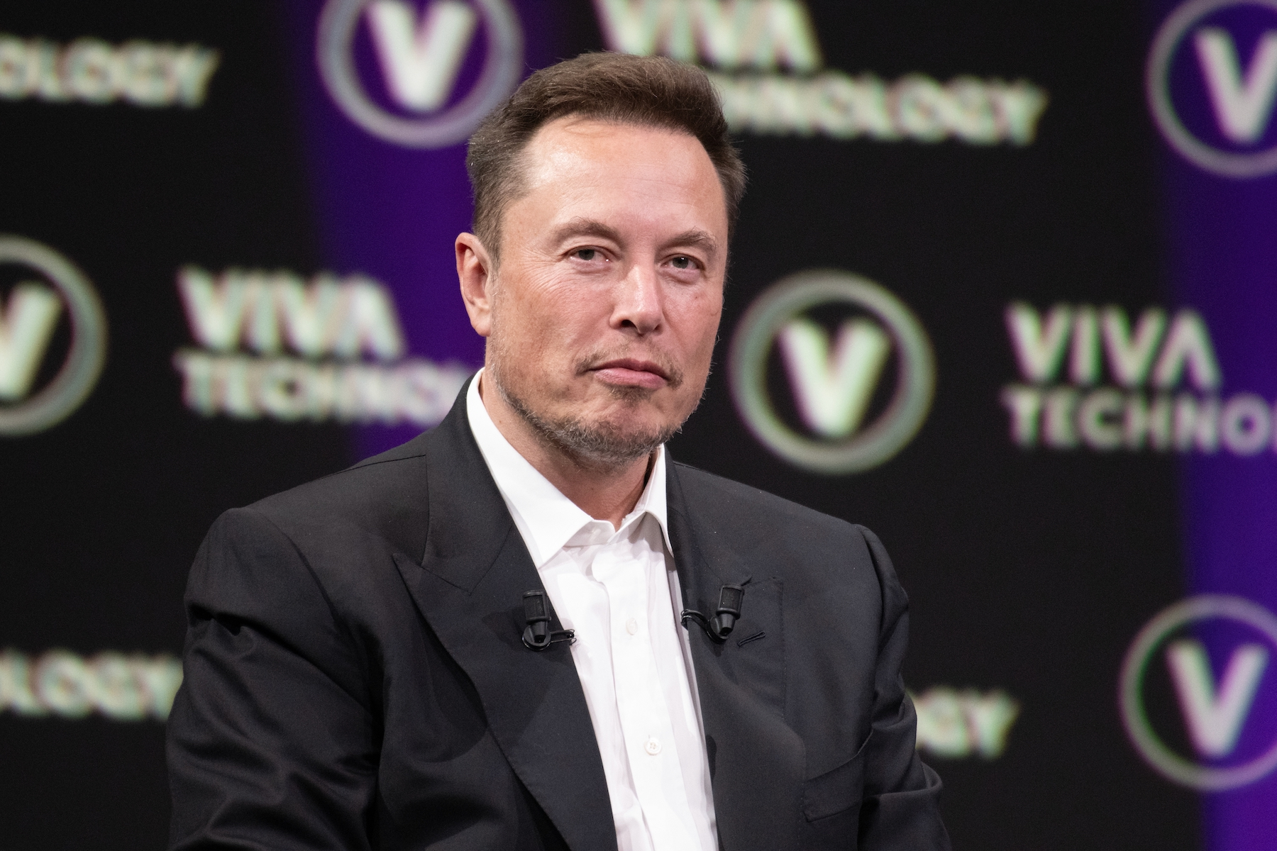 Elon Musk dün küresel krize neden olan CrowdStrike’ı sildiklerini açıkladı