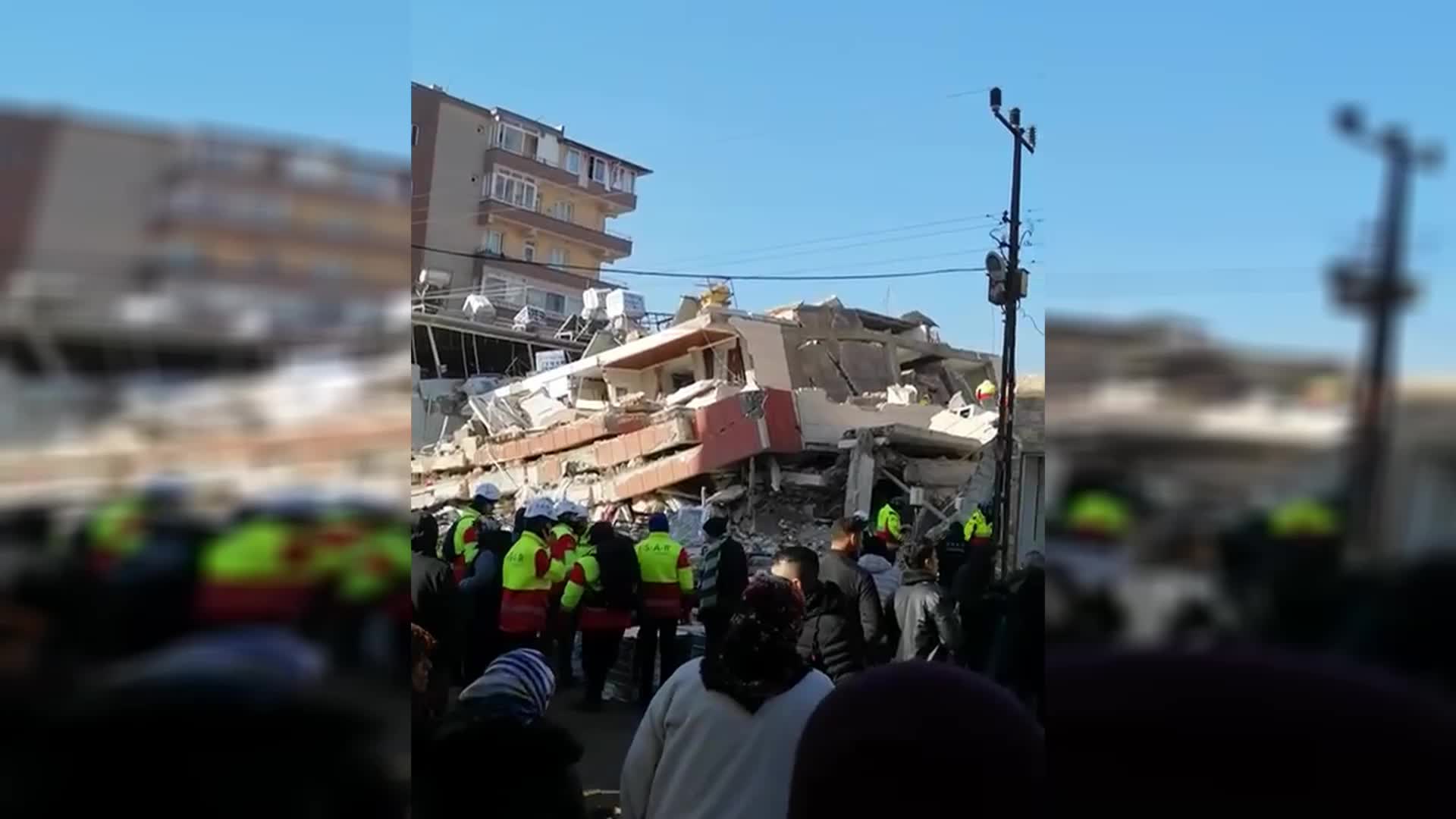 Depremde yıkılan Yağmur Apartmanı'nın bilirkişi raporunda kamu görevlilerine işaret edildi, savcılık iddianame hazırlamadı
