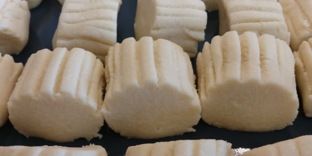 Ufalanmadan un kurabiyesi yapmanın yolu : İşte aşçıların uyguladığı yöntem