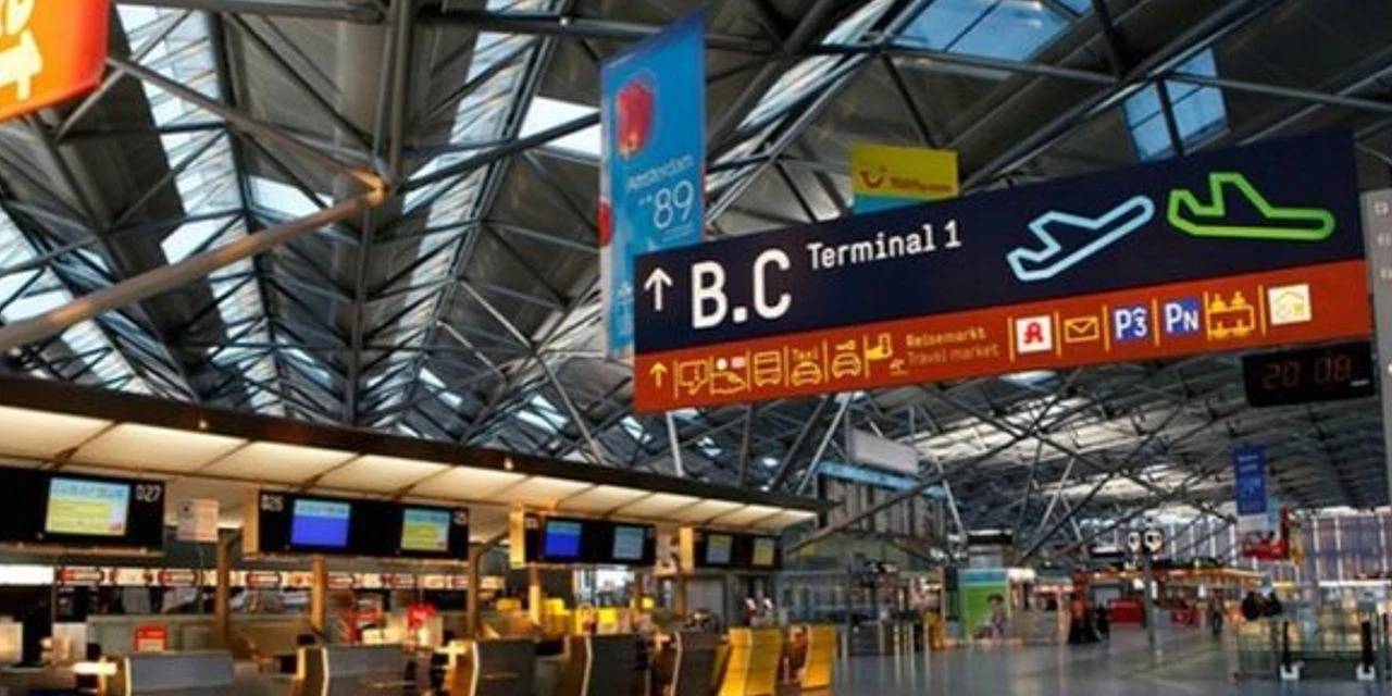 Köln-Bonn Havalimanı'nda uçuşlar protesto edildi durduruldu