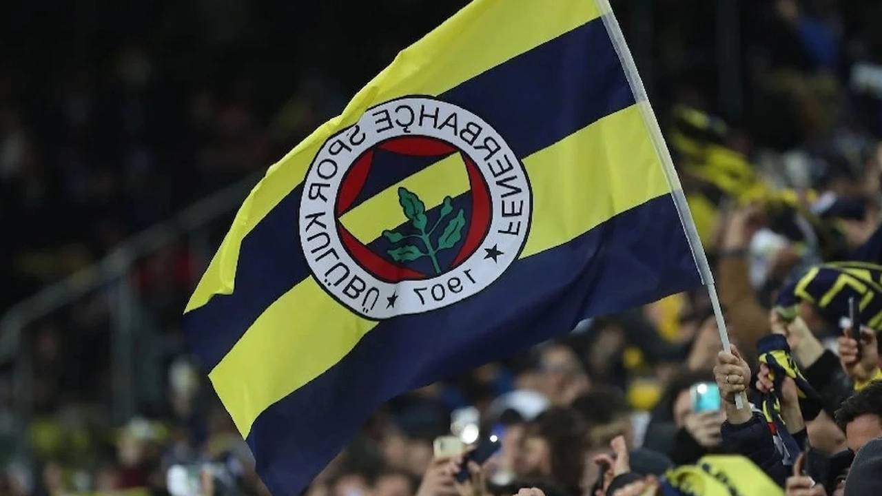 Fenerbahçe yıldız ismi açıkladı: Transfer görüşmelerine başlandı