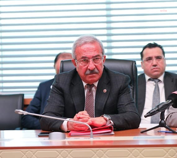 CHP'de İl Başkanı Baha Ünlü istifa etti