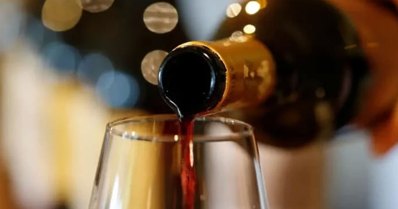 Alkollü içkilere gelen zamlar durdurulamıyor! Güncel fiyat listesi paylaşıldı